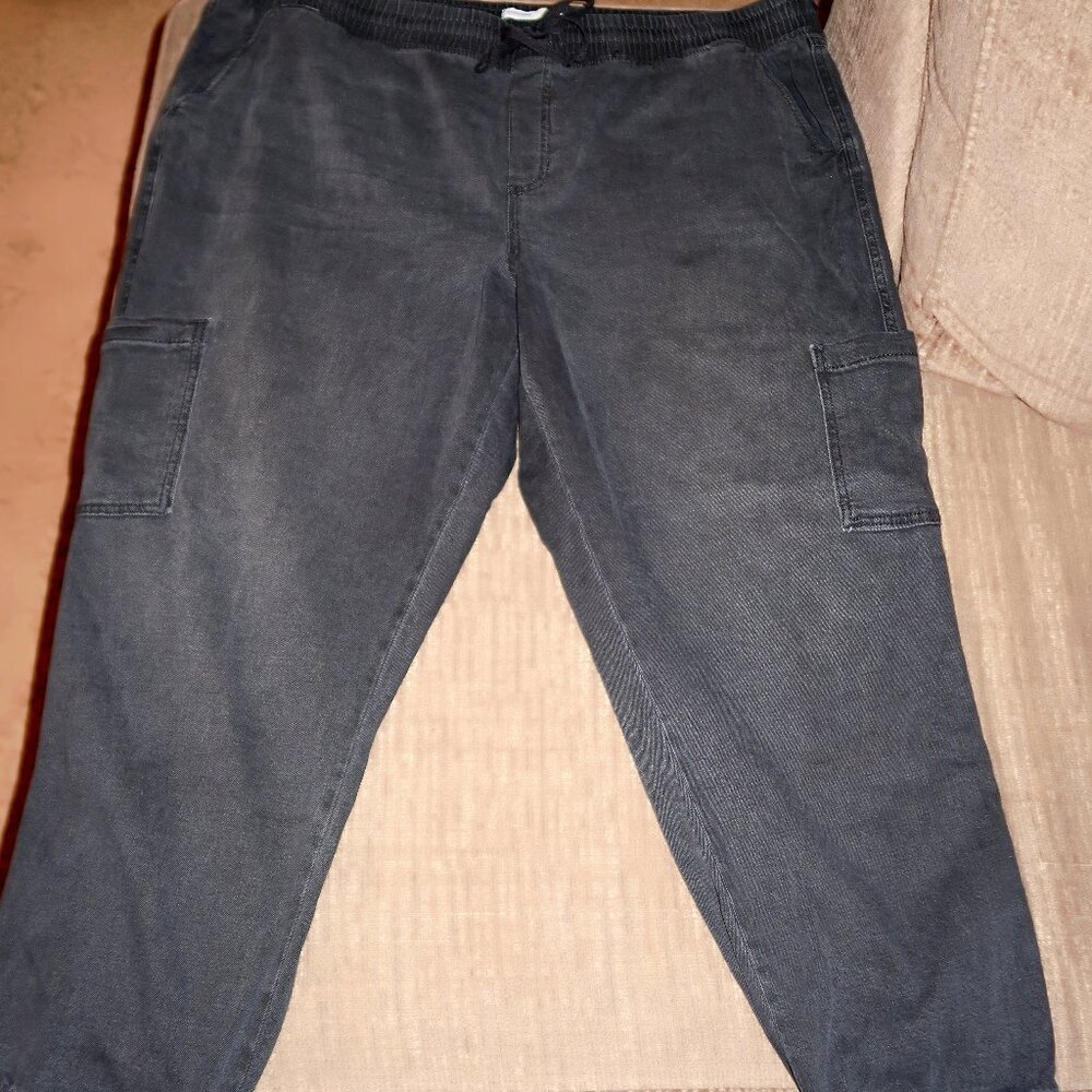Women's Mid-Rise Cargo Joggers